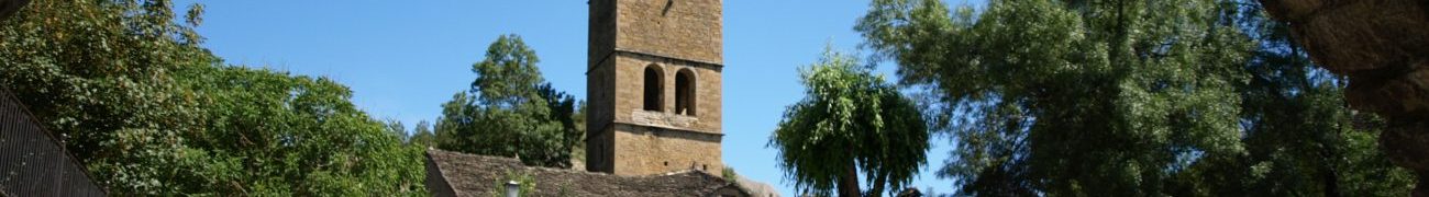 Iglesia-Morillo-con-plaza-portiarcada